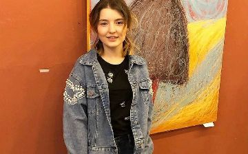 Беременная Камилла Гимандинова заставила мужа найти ей свежую клубнику ночью