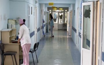 «В конце концов, мы же тоже люди!» - самаркандские врачи беспокоятся за свое здоровье и попросили проверять их раз в неделю