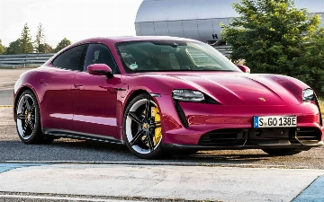 Секретное обновление ПО сделает Porsche Taycan Turbo S значительно быстрее