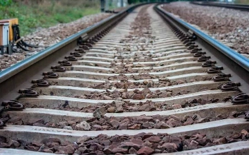 Под Ташкентом поезд сбил насмерть пьяного мужчину