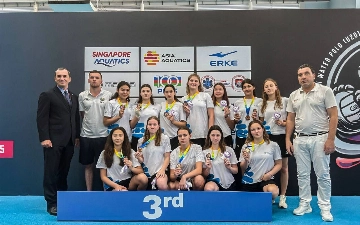 Ватерполистки Узбекистана заняли третье место на молодежном ЧА