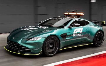 Почему пилоты «Формулы-1» жалуются на машину безопасности?