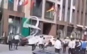 В Ташкенте школьники устроили массовую драку — видео