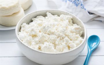 Польза и вред творога для организма