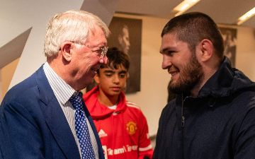 Хабиб экс-тренеру «МЮ» : «Если я выпью, могу вас всех тут размазать»