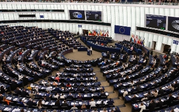 Европарламент одобрил кредит Украине на €90 млрд