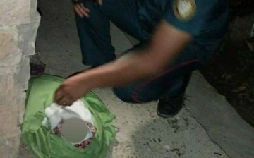 Жительница Бухары оставила новорожденного ребенка на улице: его спасли правоохранители