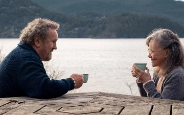 Салли Филд и Льюис Пуллман в новом фильме «Необычайно умных созданий»