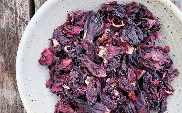 Почему вам стоит чаще пить каркаде?