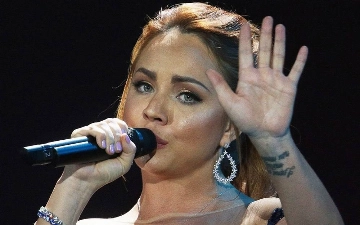 Поклонники МакSим требуют отменить ее тур