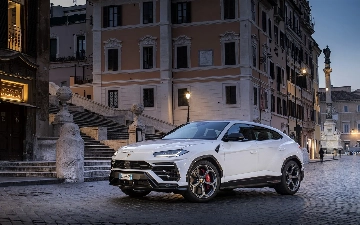 Lamborghini тестирует обновленный Urus