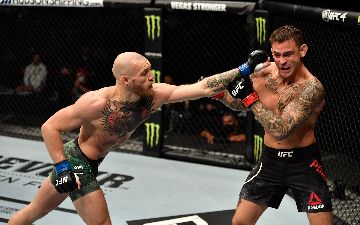 Макгрегор впервые в карьере проиграл нокаутом в UFC – видео