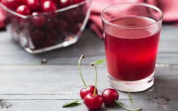 Названы напитки, которые могут заменить снотворные