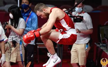 Фанат Кахрамонов победил грузинского боксёра (фото)