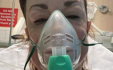 Женщина увеличила губы, чтобы поднять себе настроение, и сильно пострадала