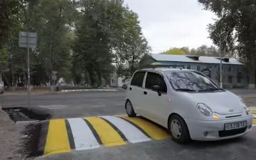 На «проблемном» перекрестке Янгихаётского района установили необычные барьеры ограничения скорости