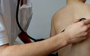 С каждым днем в Узбекистане все меньше выявленных случаев пневмонии — статистика