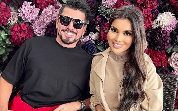 Райхон выступила на одной сцене со своим супругом, исполнив песню российских артистов - видео