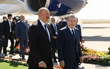 Президенты Узбекистана и Азербайджана прибыли в Хорезм