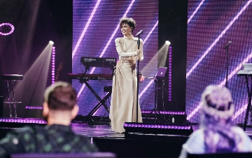 На «Муз-ТВ» заглушили слова «мир» и «война» в песне группы Гости из будущего – видео