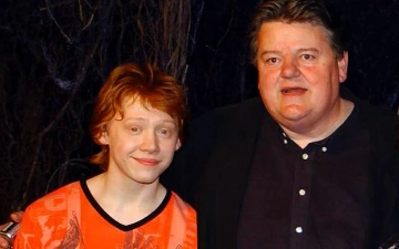 Руперт Гринт рассказал, почему не пришел на похороны Робби Колтрейна