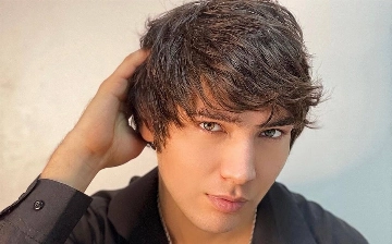 Состояние Зохида Рихсиева после ДТП улучшилось