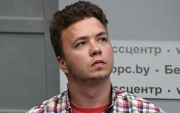 Экс-главреда NEXTA Романа Протасевича приговорили к восьми годам колонии