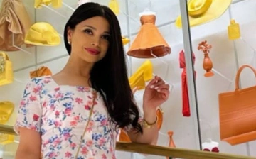 Танцовщица Паризода посетила знаменитую галерею Dior в Париже