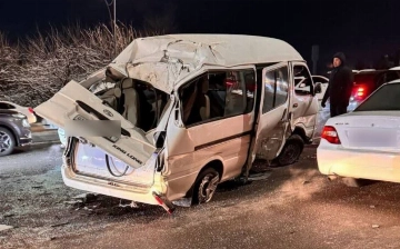В Ташкенте столкнулись пять автомобилей, пострадали три человека