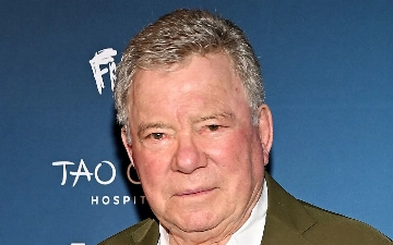 Уильяма Шетнера, легенду «Звездного пути», госпитализировали