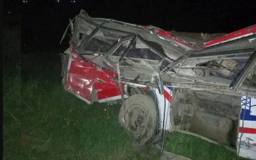 В Непале автобус упал в овраг: погибли 13 человек, около 40 пострадали