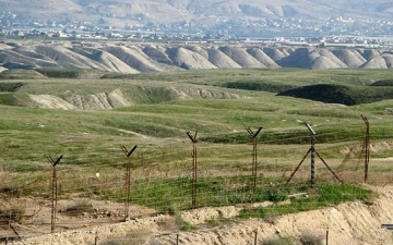 Кыргызстан принял в госсобственность участки земли от Узбекистана