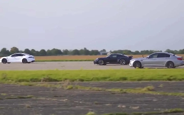 Porsche и BMW на 900 лошадей не смогли победить в гонке Tesla Model S Plaid