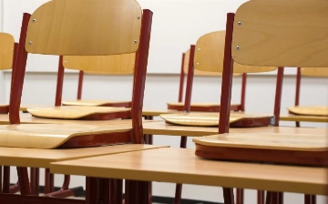 В Узбекистане гвардейцы начали ходить по домам «болеющих» школьников