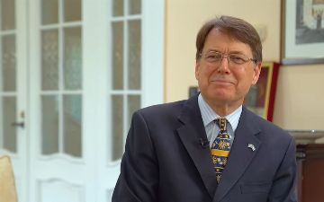 «Нигде в мире нет разворотов посреди двустороннего движения» — посол Британии