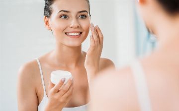 Узбекский косметолог рассказала, зачем нужен тоник для лица и как правильно им пользоваться