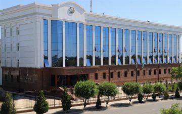 В Хорезме четверо мужчин напали на девушку