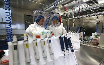 Работавшая в Ухане вирусолог не исключила распространение коронавируса из лаборатории