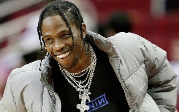 Трэвис Скотт пытается спасти свою репутацию после того, как на его концерте умерли люди