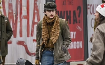 Появились кадры Тимоти Шаламе в роли Боба Дилана