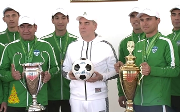 Футбольный клуб Бердымухамедова выиграл все матчи в чемпионате Туркменистана