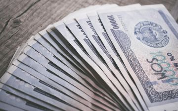 Стало известно, какое место занял Узбекистан по среднемесячной зарплате среди стран ЦА