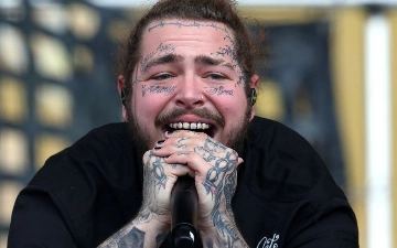 Post Malone срочно госпитализировали после падения на сцене