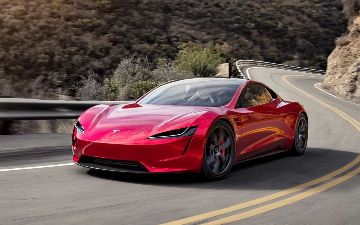 Илон Маск пообещал снабдить новый Tesla Roadster ракетными технологиями