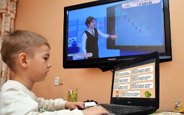 В МНО еще не решили, каким будет обучение в школах после осенних каникул