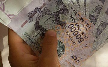 Узбекский «Аферист из Тиндера» обманул девушек на 40 млн: только он без Тиндера и не красавчик — фото