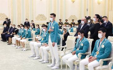 Спортсменам-олимпийцам и их тренерам вручены государственные награды - фото