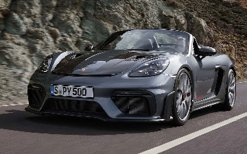 Porsche представил самый мощный вариант 718 Boxter