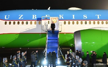 Как Шавката Мирзиёева встретили в Астане