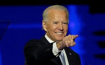 Байден отменил указ Трампа об ограничении въезда в США для иностранцев